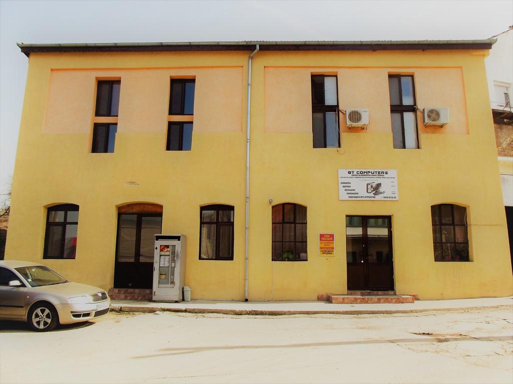 فندق House For Guests And Friends سفيشتوف المظهر الخارجي الصورة