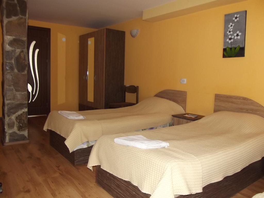 فندق House For Guests And Friends سفيشتوف المظهر الخارجي الصورة
